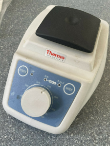 88880018涡旋振荡器S/N号PBKT18138
